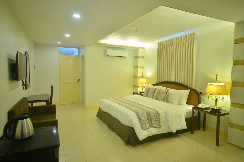 Metro Vigan Inn 45/70