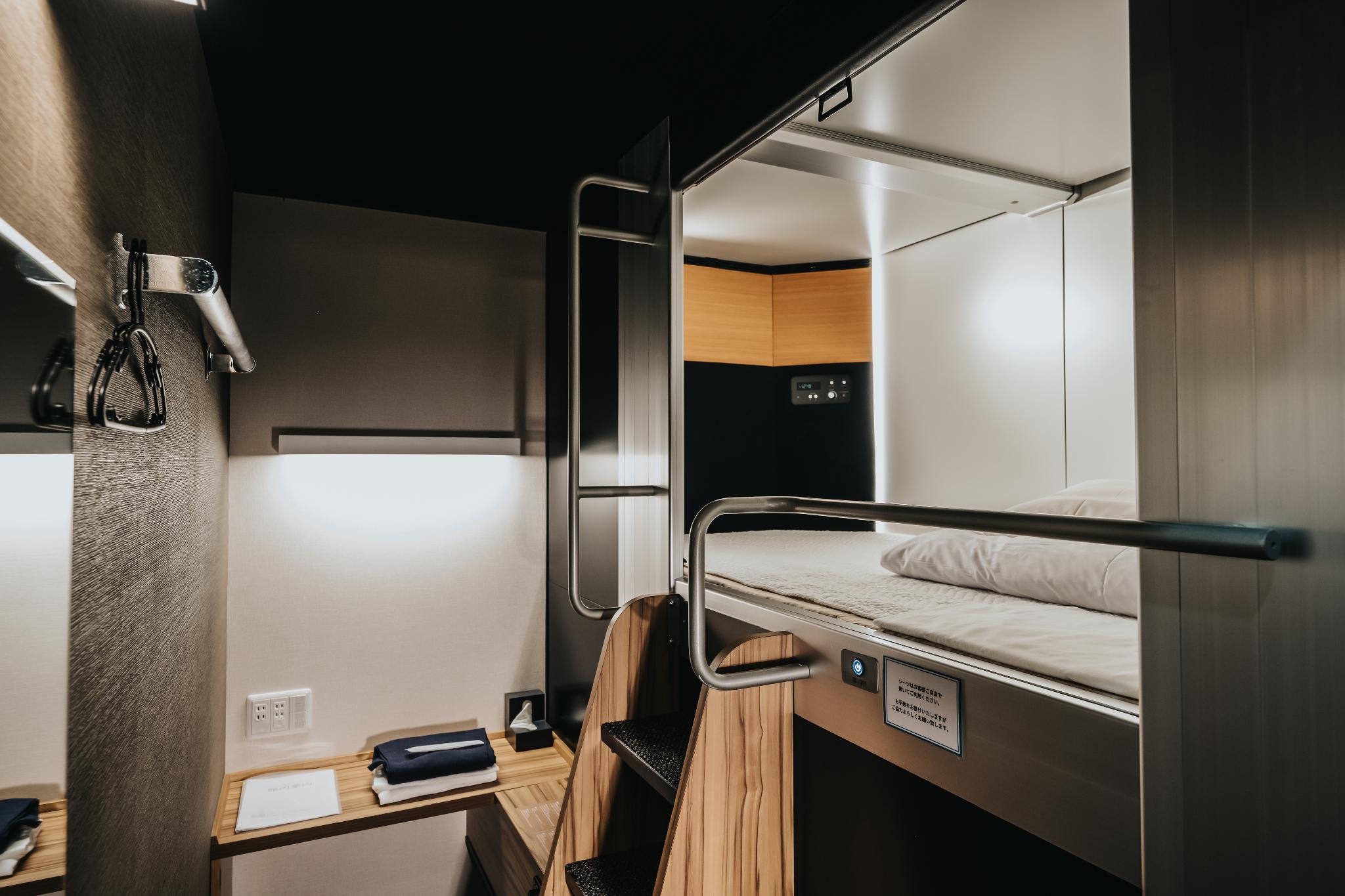 Capsule, Male Dorm, Top Floor