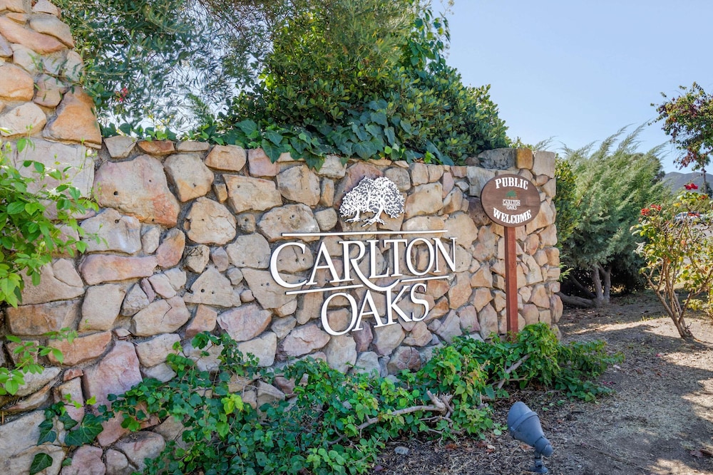 Carlton Oaks Lodge, Ascend Hotel Collection 33/71