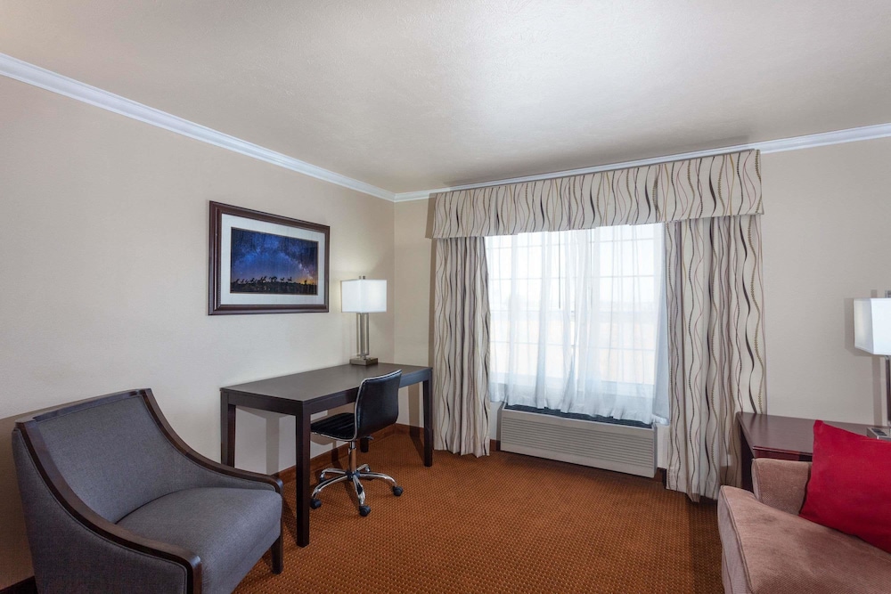 Ramada By Wyndham Moses Lake 46/54
