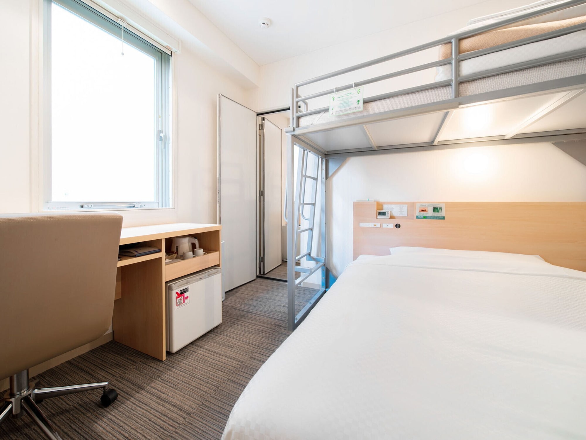 CONNECTING, 4 BEDS, 2 DOUBLE BEDS, BUNK BED