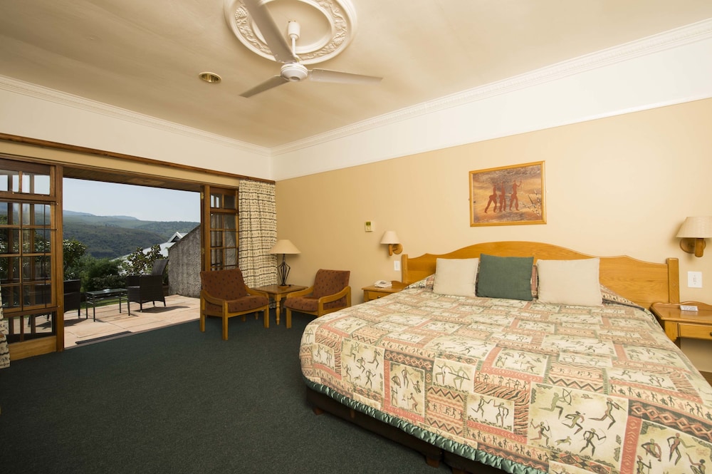 Cathedral Peak Hotel 17/73