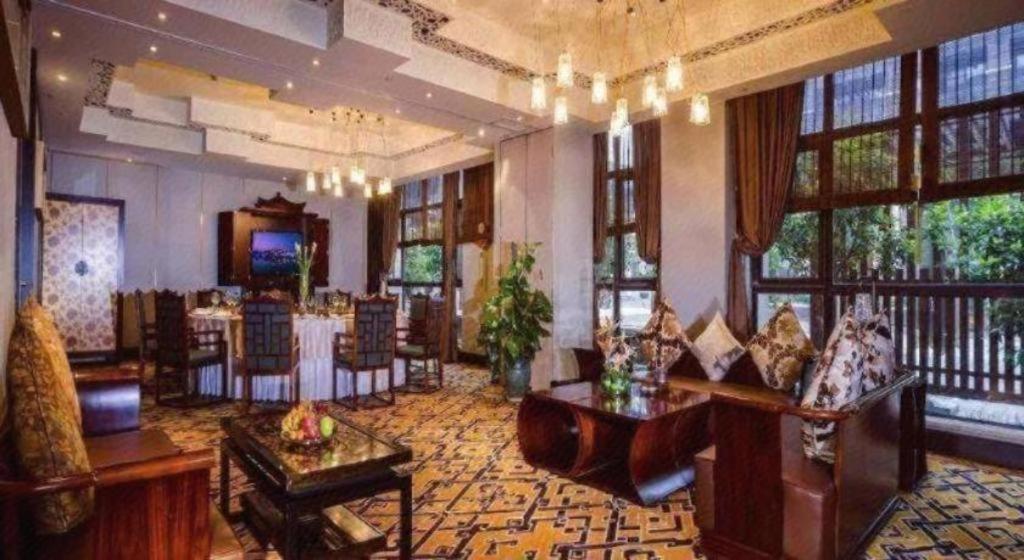 TONGQUETAI NEW CENTURY GRAND HOTEL 32/44