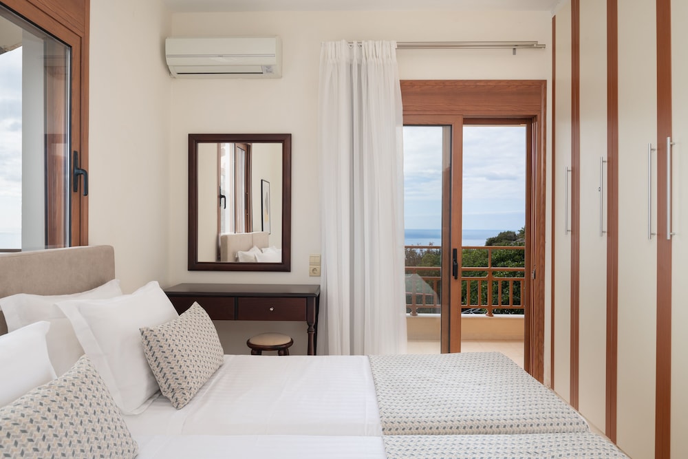 Villas Panagia 3/50