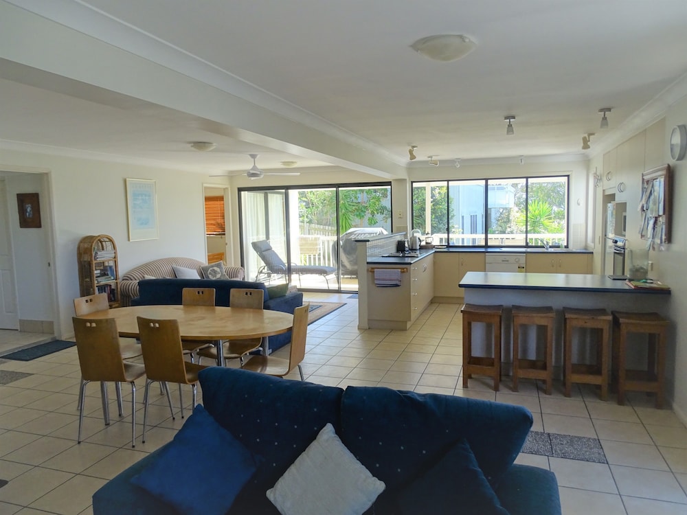 Pandanus Palms Resort 35/50