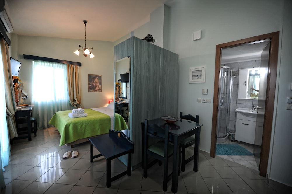 Irida Resort Suites 62/78
