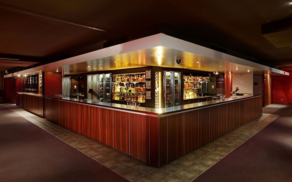 Waltzing Matilda Hotel 5/44