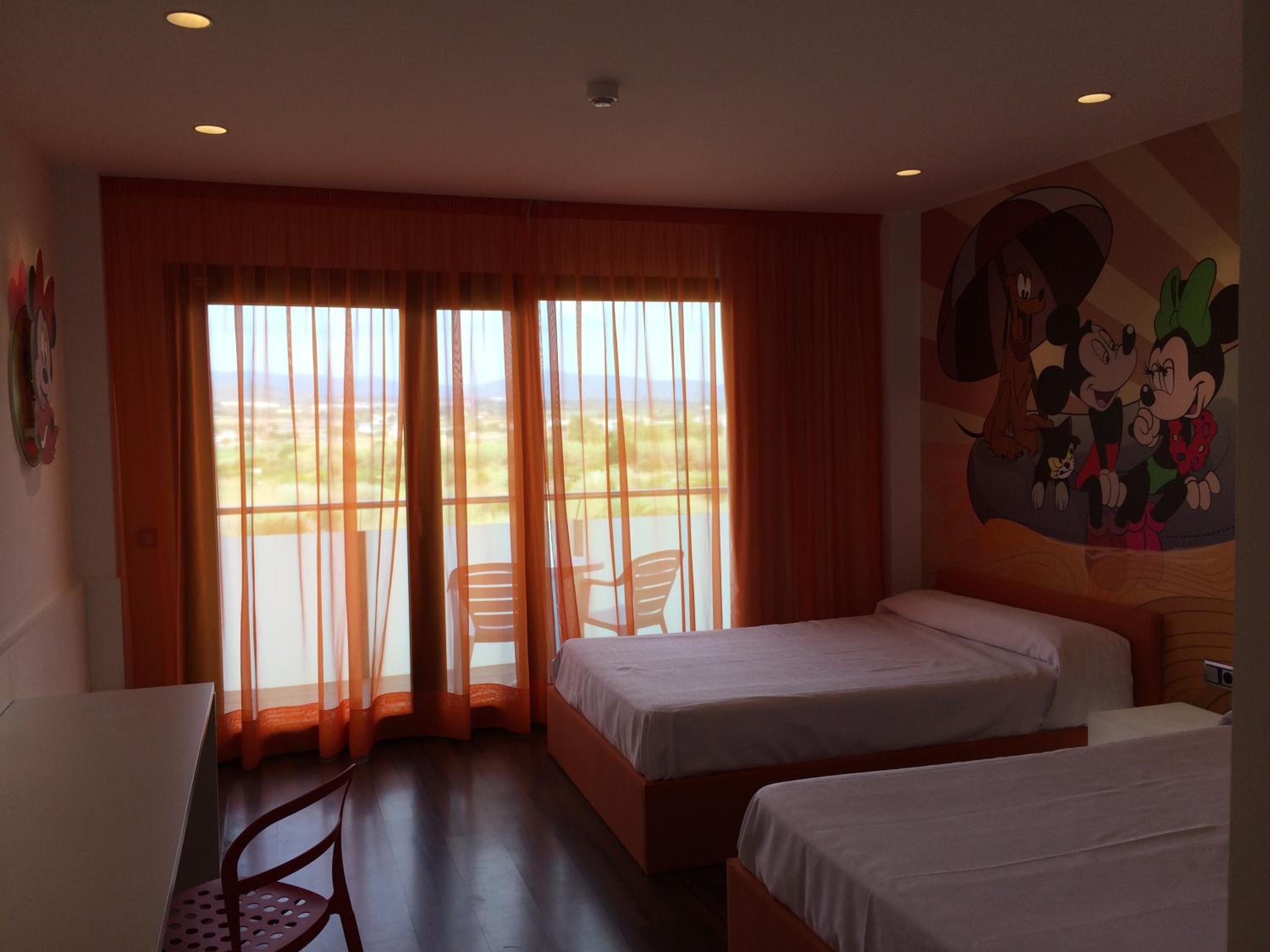غرفة ثلاثية، Acuazul Hotel 6/10