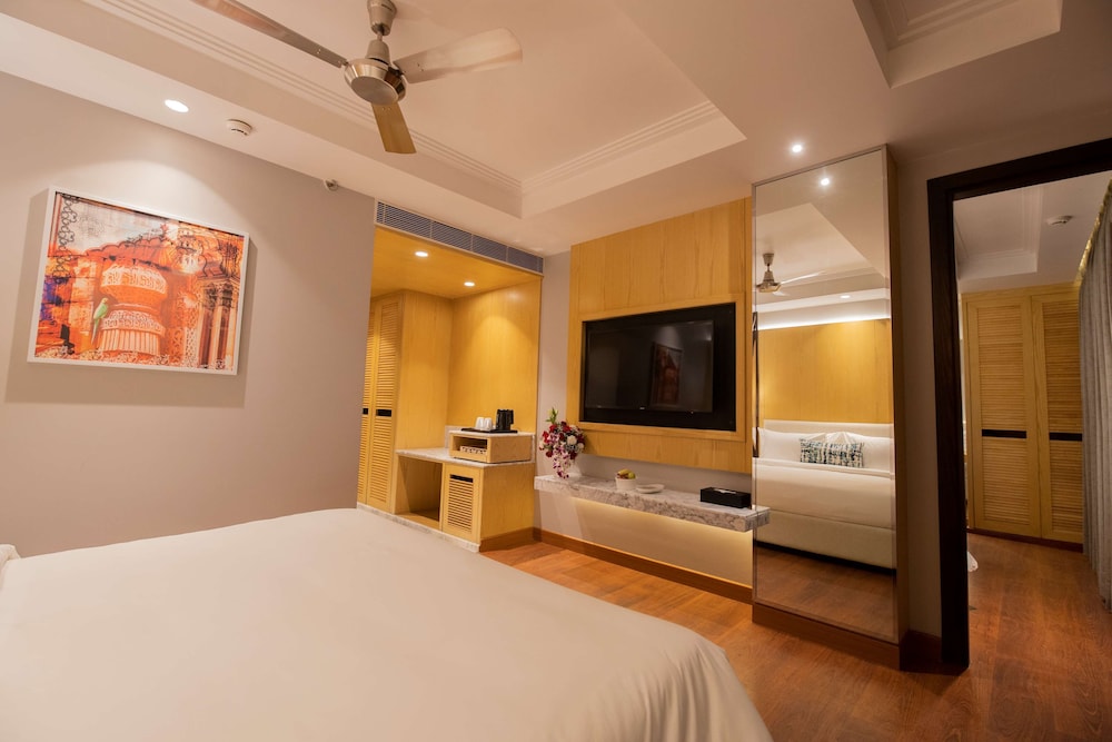 Best Western Darbar 18/35