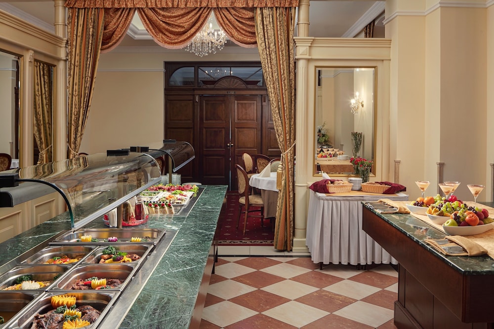 Humboldt Park Hotel Spa 50/60