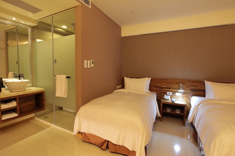 Nest Hotel 10/45