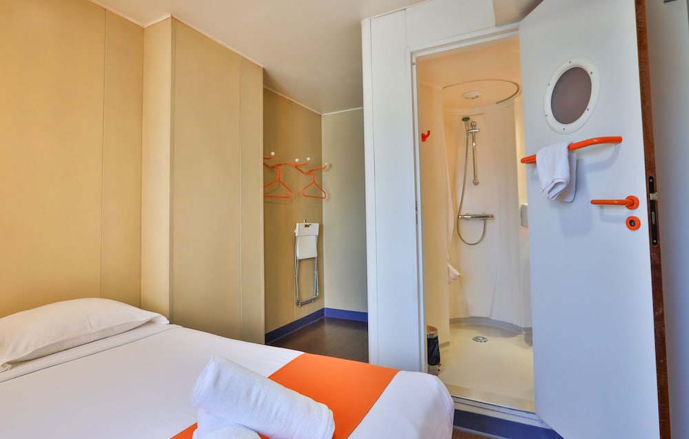 easyHotel Sofia 14/30