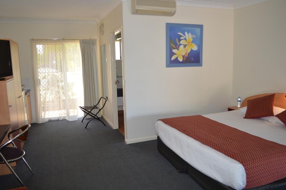 Boulevard Lodge 30/60