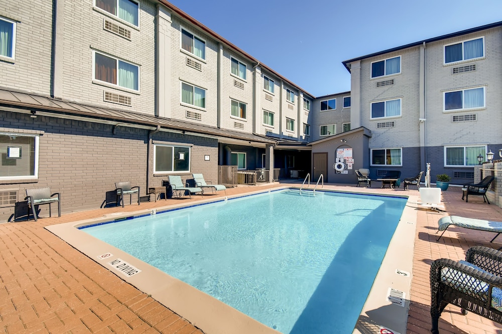 Orangewood Inn Suites Midtown 5/58