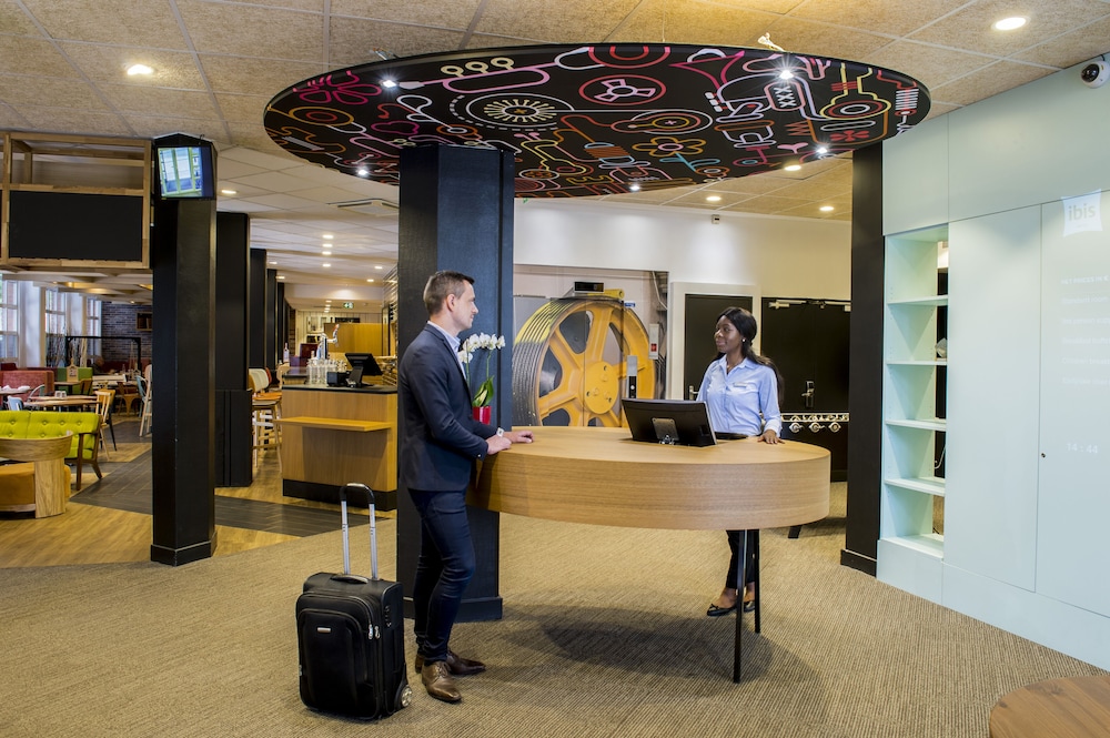 lobby