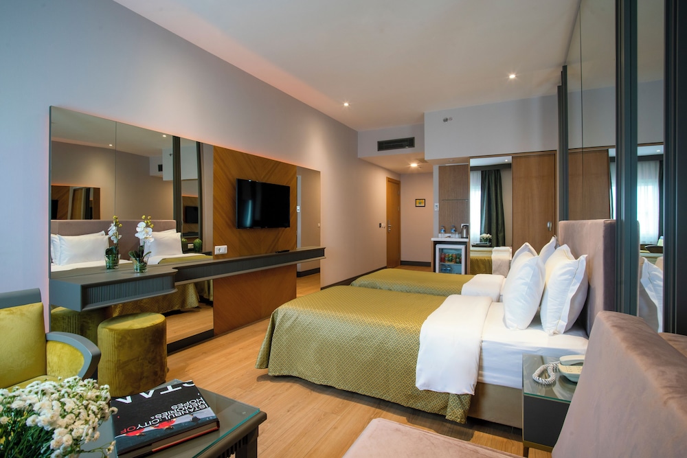 Oran Hotel 23/62