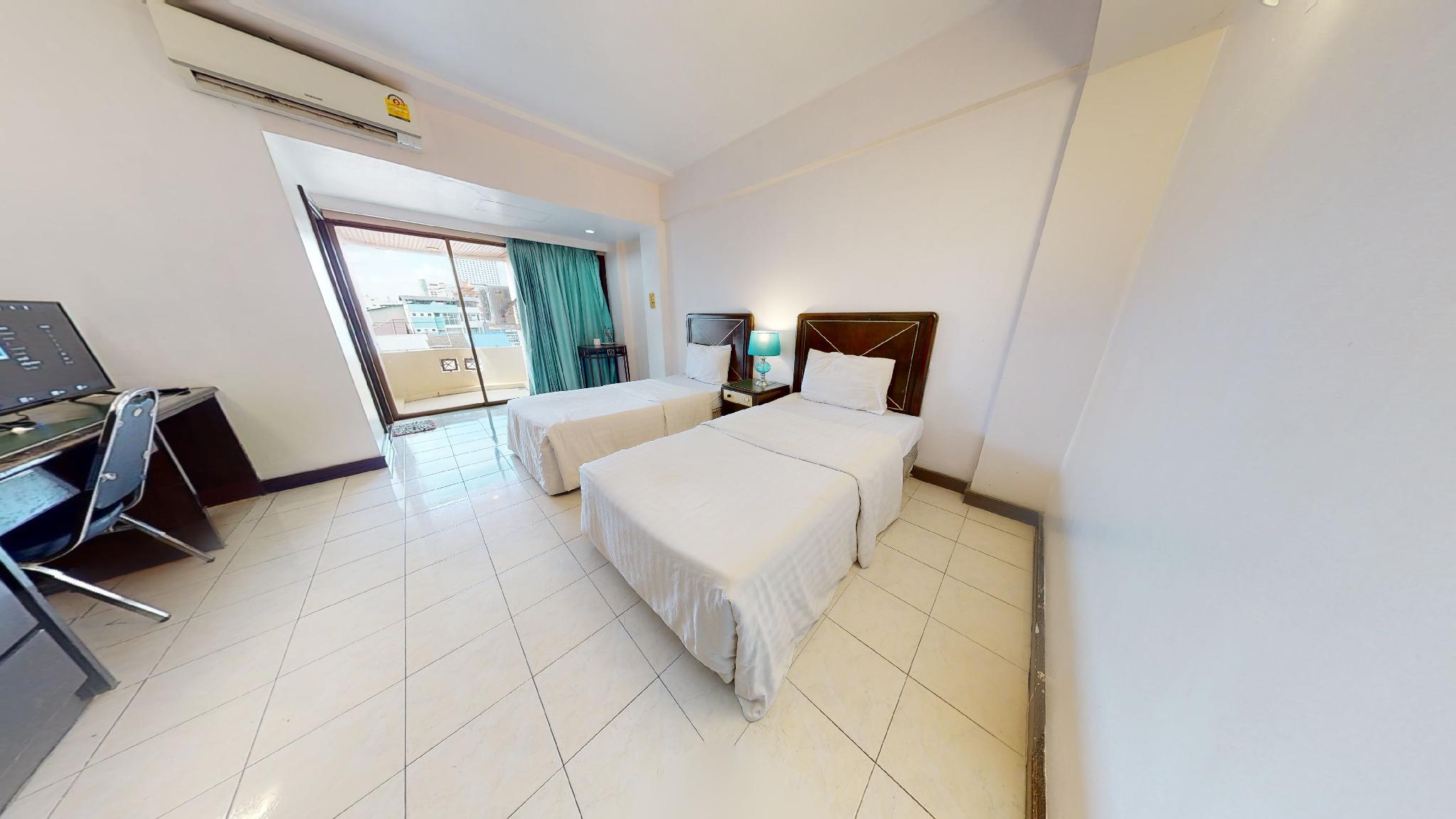 S.C. Heritage Hotel 23/43
