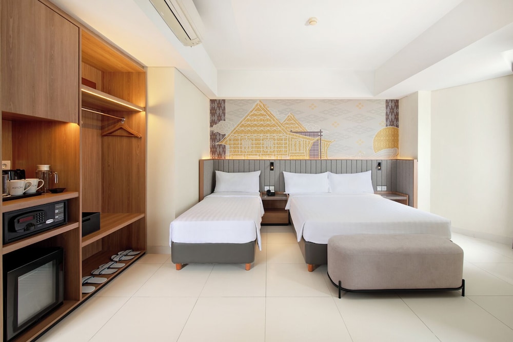 Aston Inn Pantai Losari Makassar 30/55