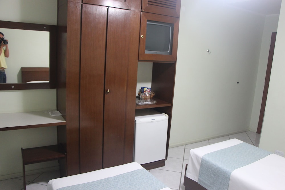 David Plaza Hotel 55/56