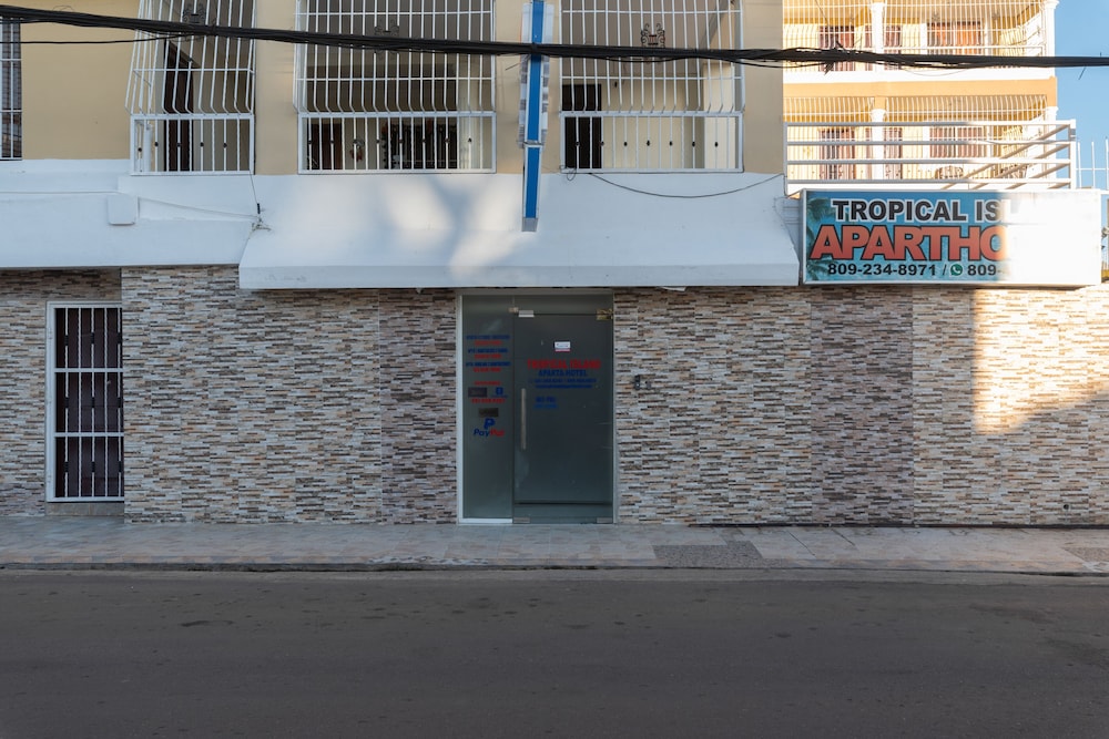Tropical Island Aparthotel 5/50
