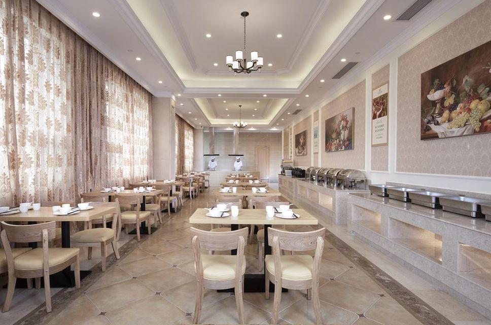 Vienna International Hotel (Wenzhou Airport Binhai Park) 42/50