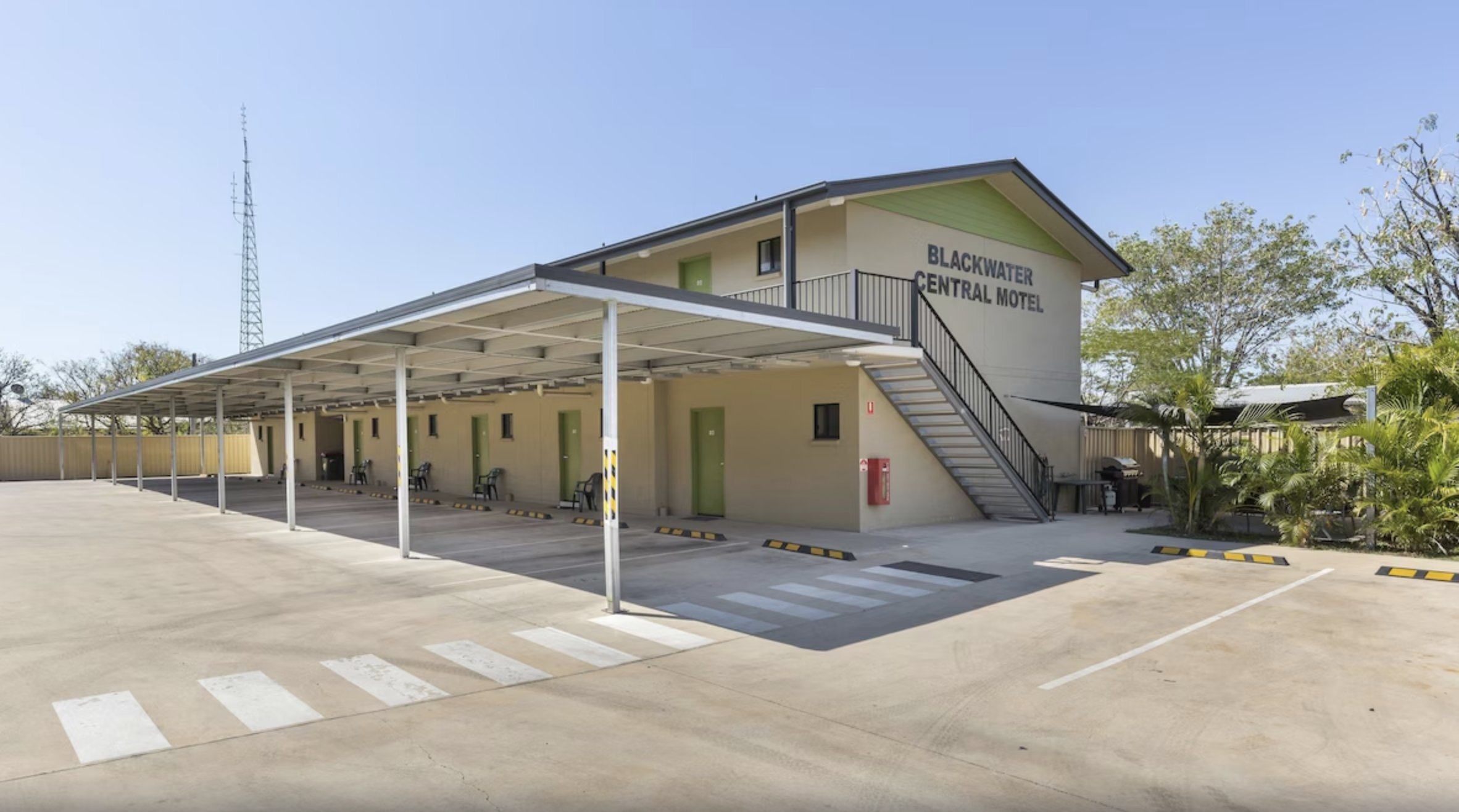 Blackwater Central Motel 33/35