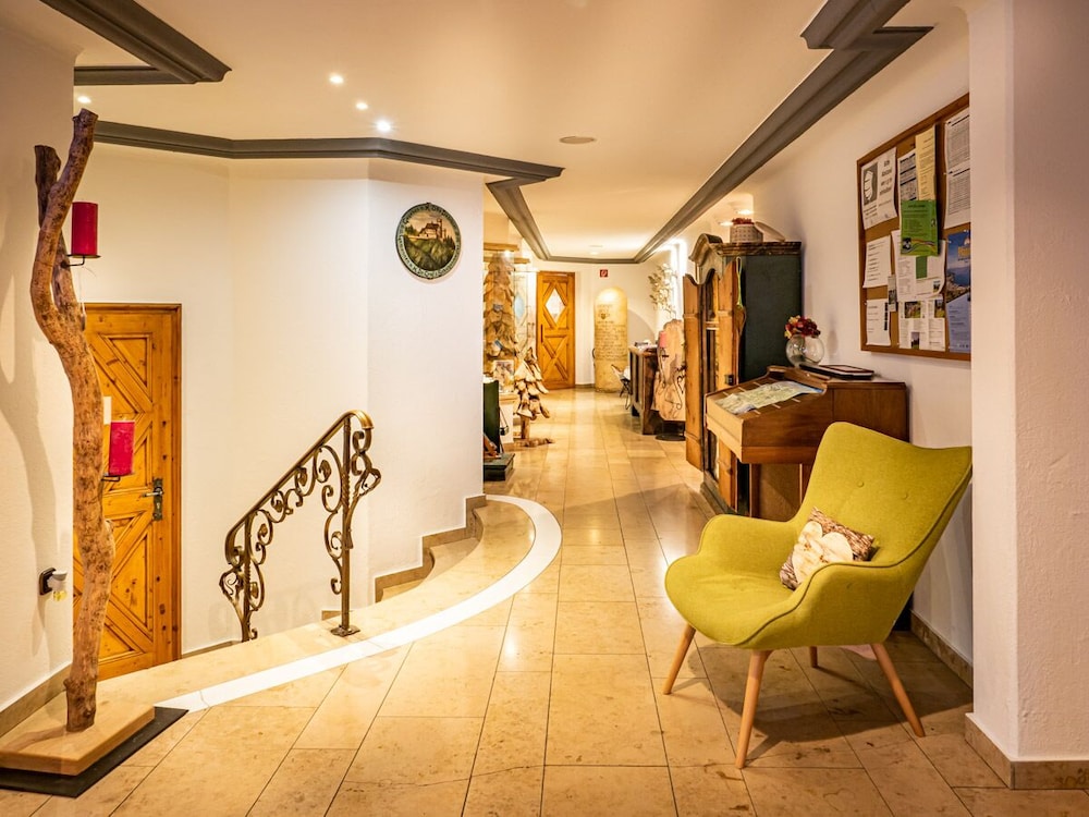 Landhotel Goldenes Kreuz 30/43