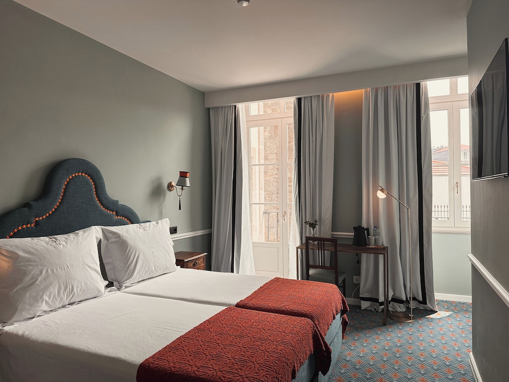 SUPERIOR, TWIN BEDS