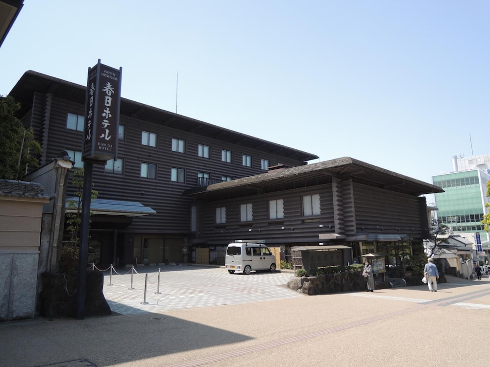 Kasuga Hotel 43/47