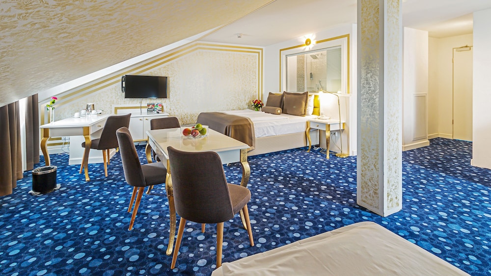 Hotel Bayer S 53/64
