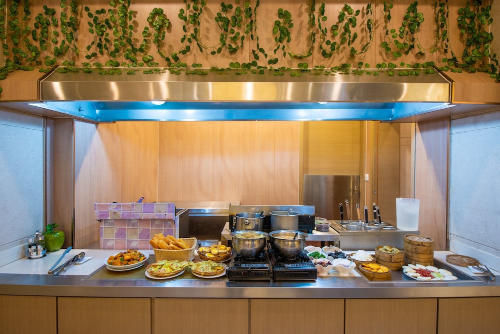 HOLIDAY INN EXPRESS WEIHAI HI-TECH ZONE 22/31