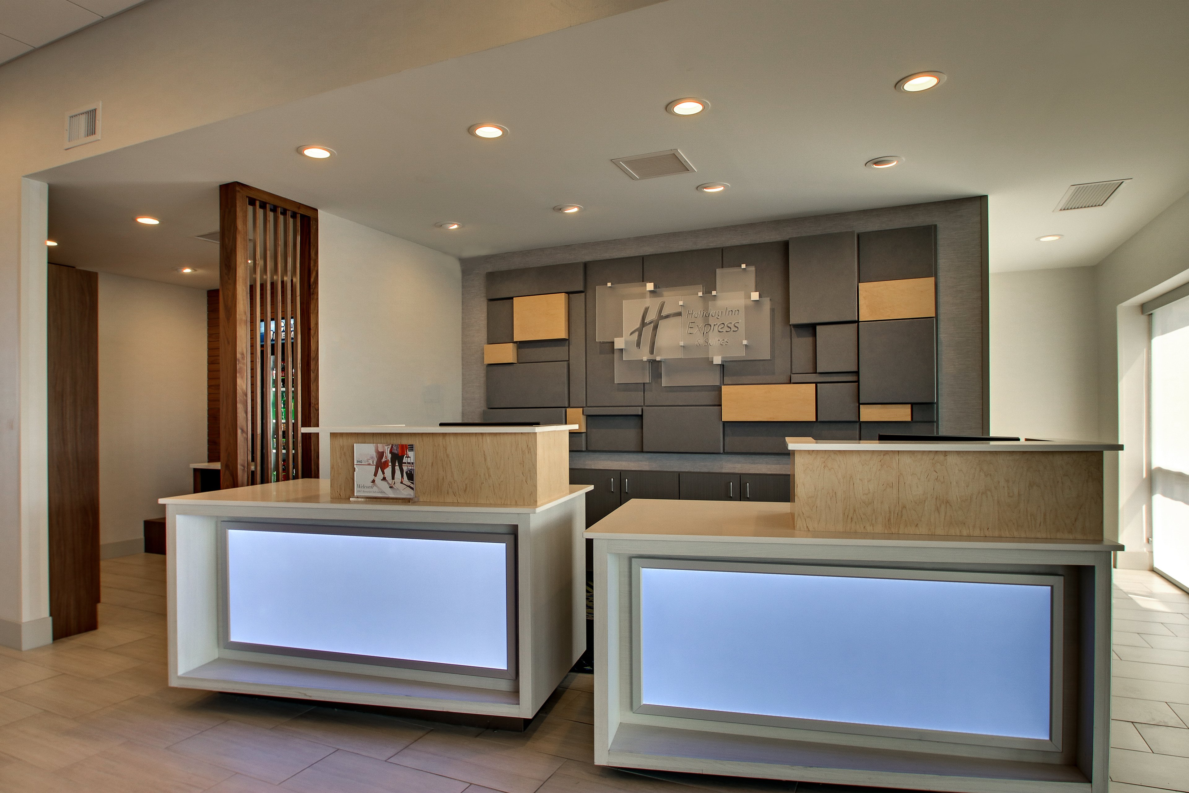 Holiday Inn Express & Suites Findlay North 10/52