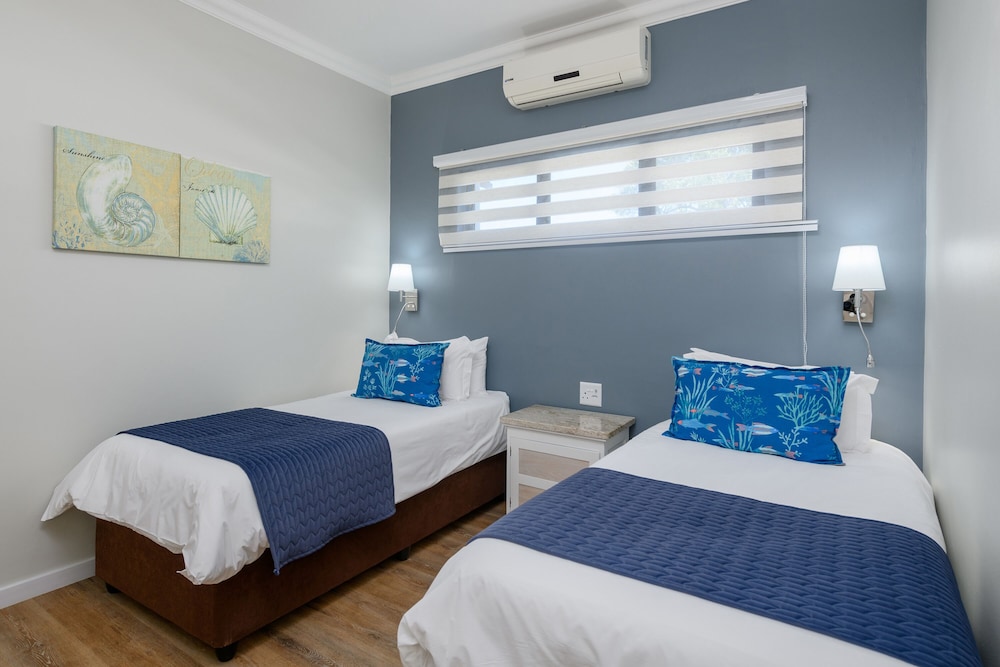 Suntide Hotel 6/36