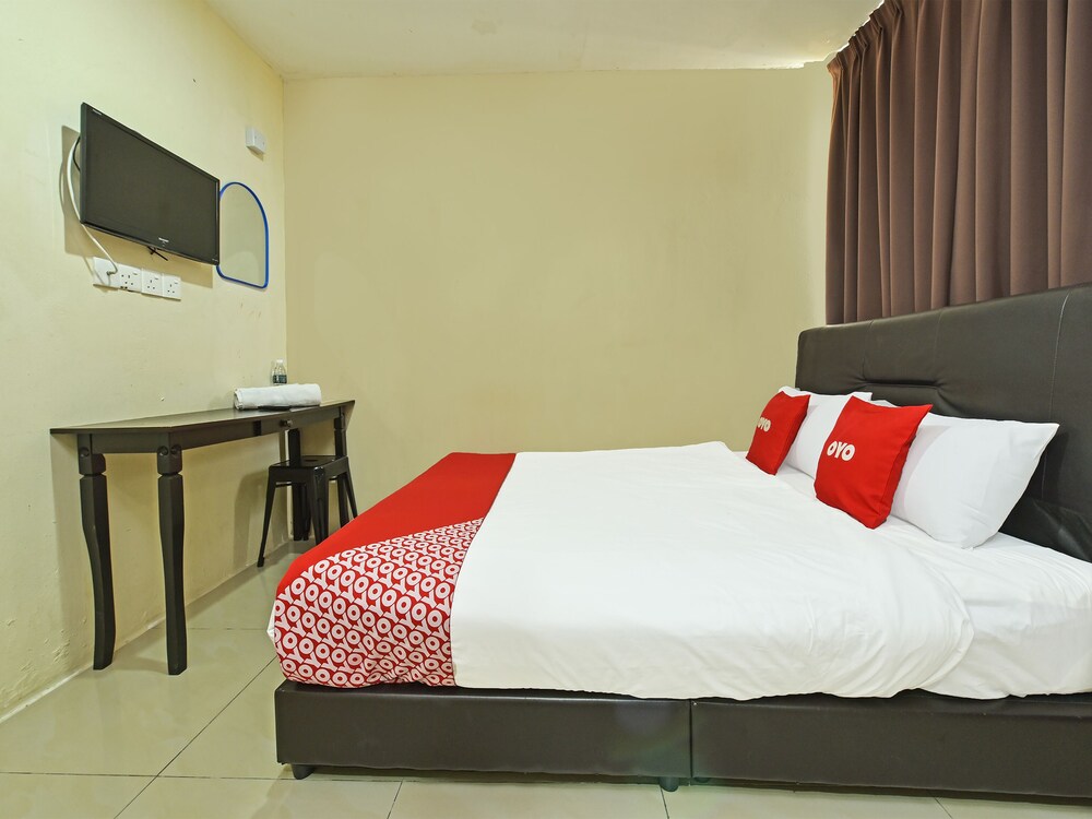 OYO 43933 Ferringhi Stay Iinn 38/57