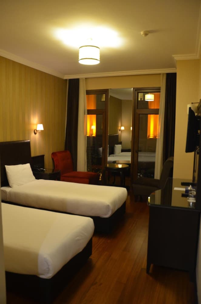 SULTAN MEHMED HOTEL 20/42