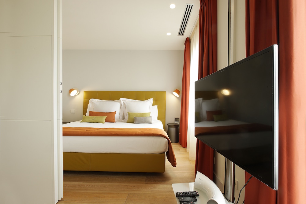 COSMO APARTMENTS RAMBLA CATALUNYA 5/19