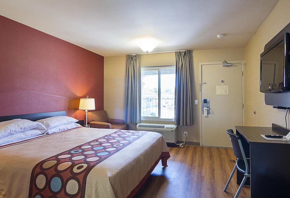 Motel6 La Mesa, CA 31/67