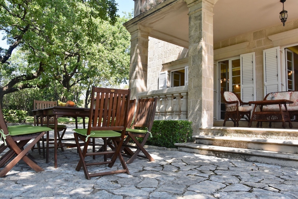 Villa Tereza 51/61