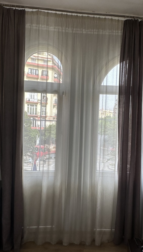 Hotel Ilisia 54/68