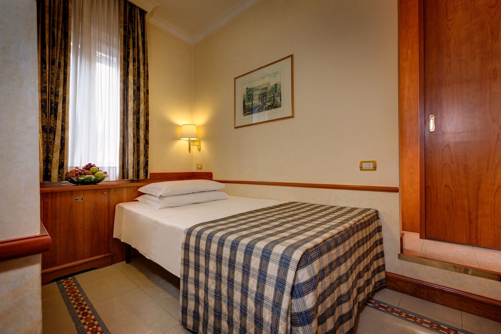 ECONOMY, SINGLE, SINGLE BED