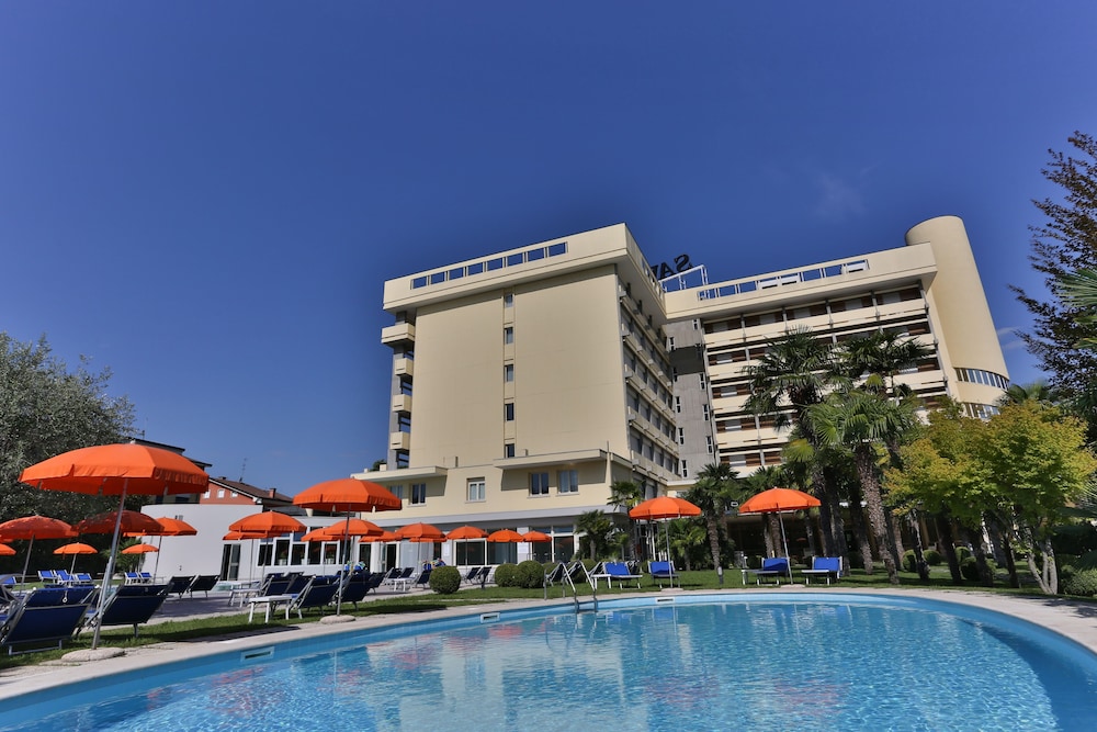 Savoia Thermae Spa 4/50