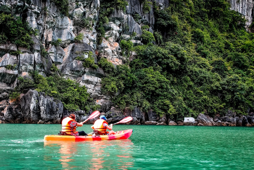 Signature Royal Halong Cruise 32/36