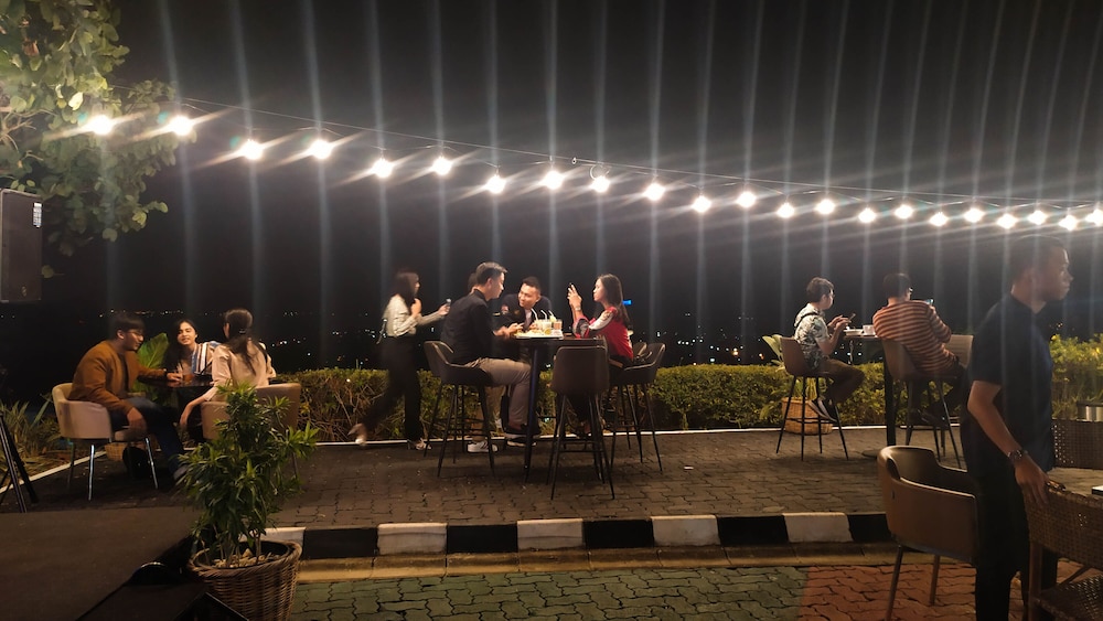 Emersia Hotel Resort 48/50