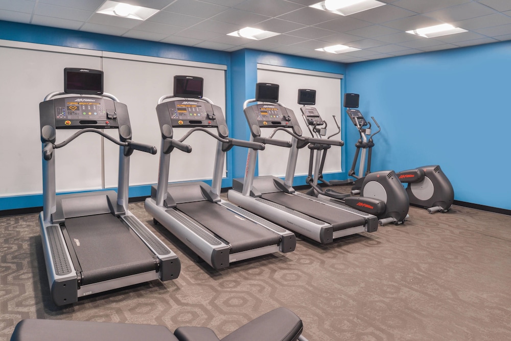 FAIRFIELD INN & SUITES CORALVILLE 31/49