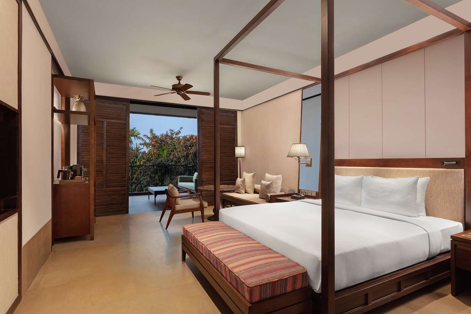 Superior, King Bed, Tropical View, Balcony