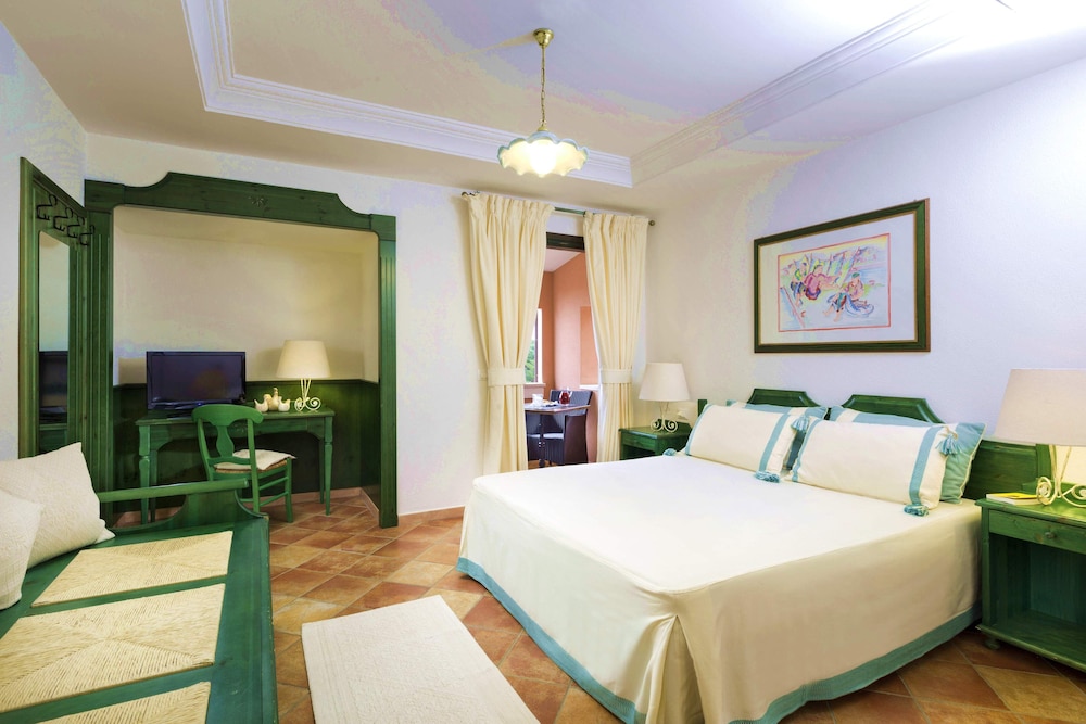 CALA GINEPRO RESORT AND SPA 7/50