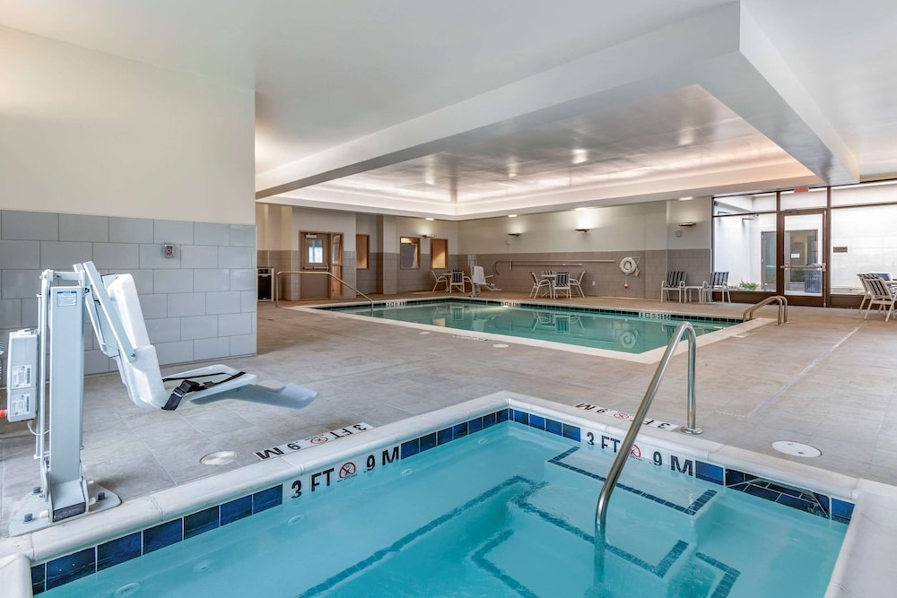 Cambria Hotel Rock Hill - University Center 17/59