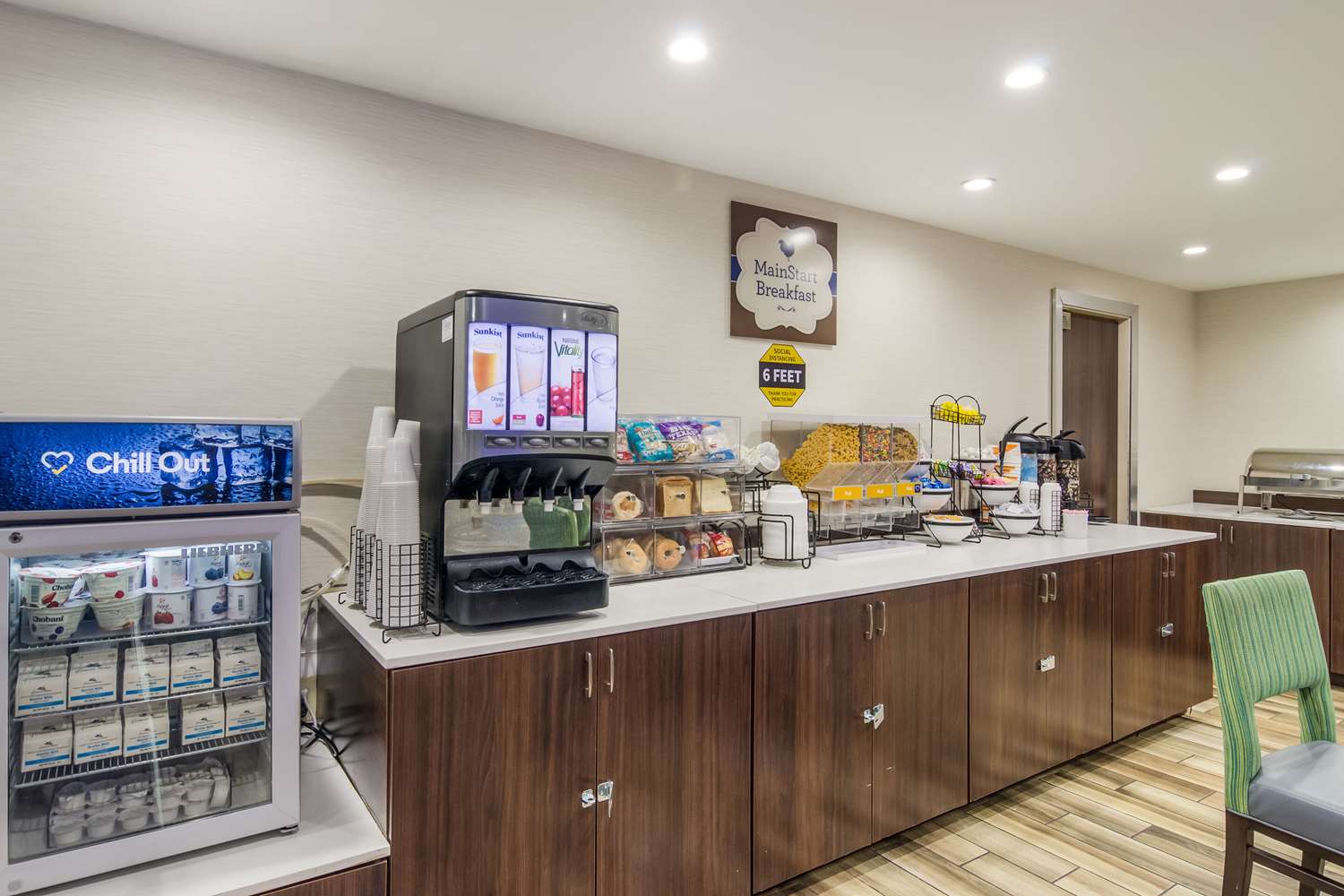 restaurant cafeteria