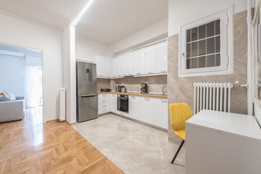Victorias Secret Apartment 25/35