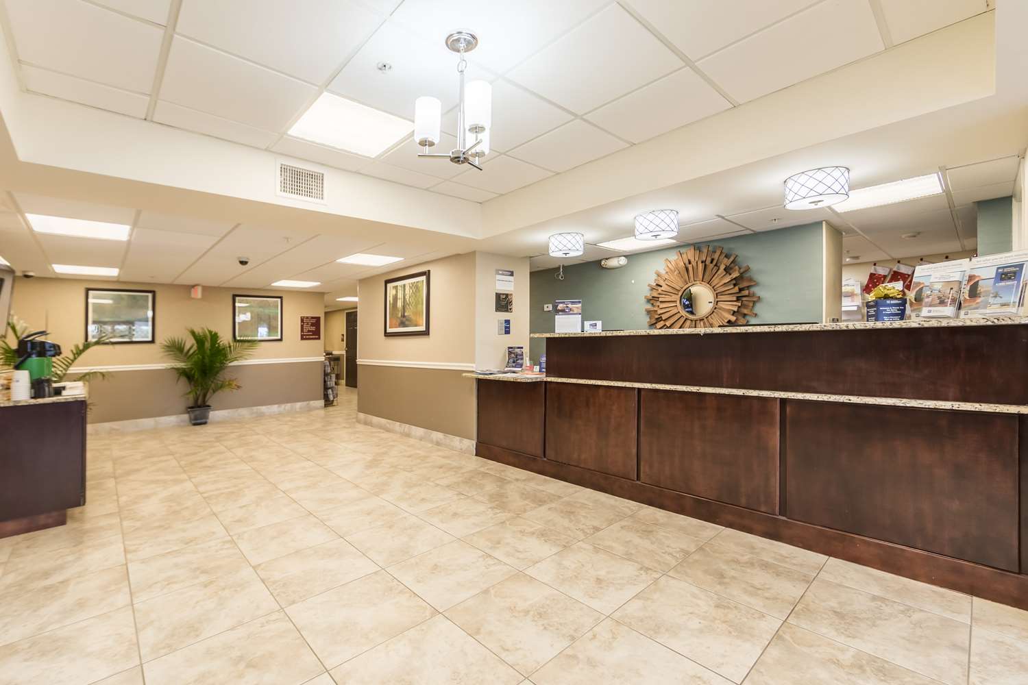 Best Western Plus Sebastian Hotel & Suites 2/30
